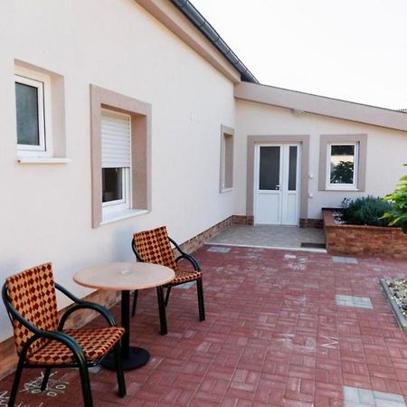 Kollar D Guest House - Prenociste Rooms Subotica Ngoại thất bức ảnh