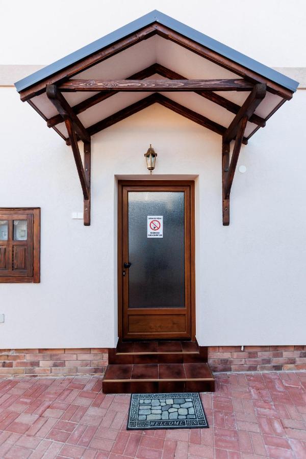 Kollar D Guest House - Prenociste Rooms Subotica Ngoại thất bức ảnh