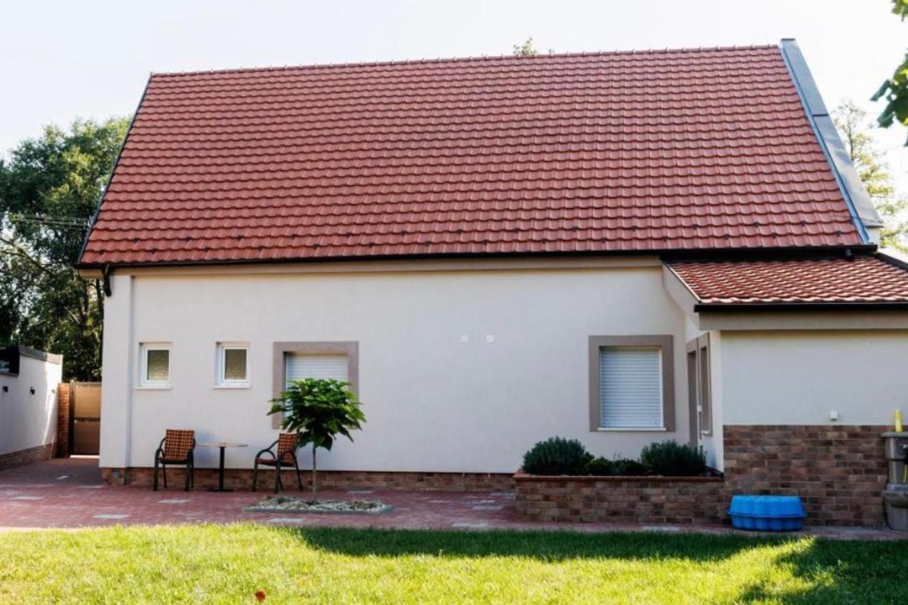 Kollar D Guest House - Prenociste Rooms Subotica Ngoại thất bức ảnh